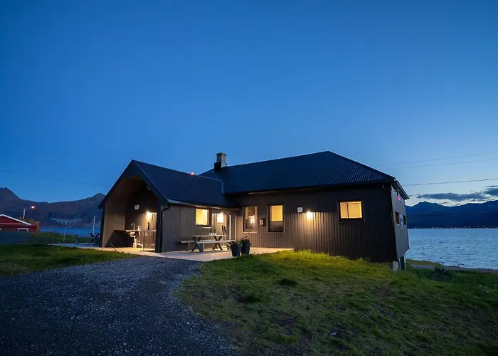 Bedehuset Basecamp Senja